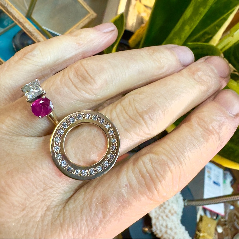 E. DeHaven 14k Diamond Circle ring - Picture 4 of 5
